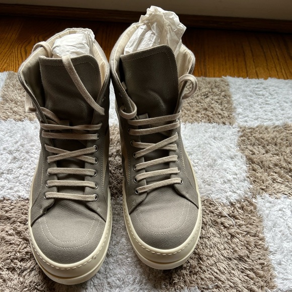 Rick Owen’s DRKSHDW High-Top Sneakers - Picture 6 of 7